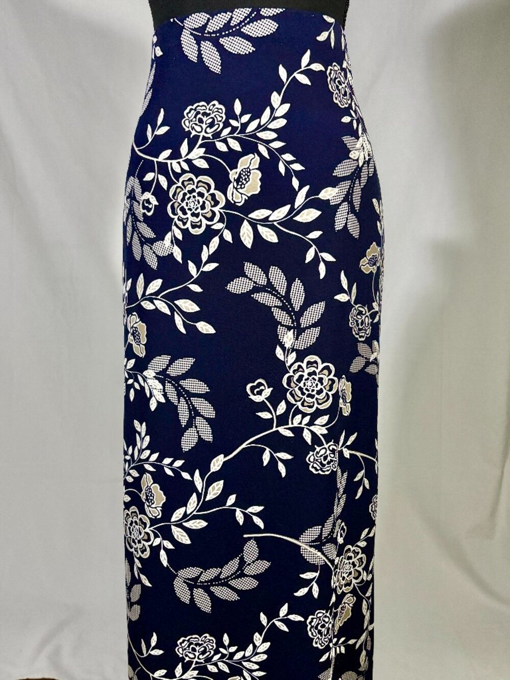 NYCC Maxi Skirt Women’s M Navy Floral Elastic Waist 35” Long Drapey Stretch